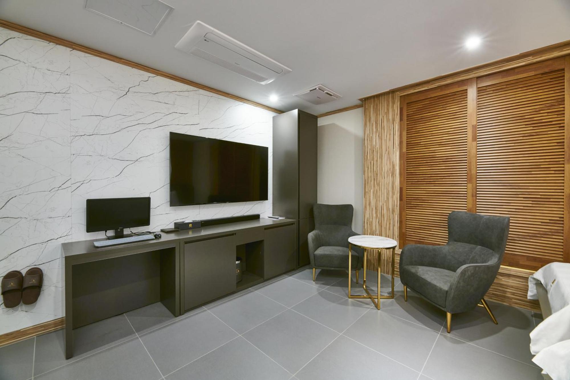 Aura Hotel Ansan Ngoại thất bức ảnh