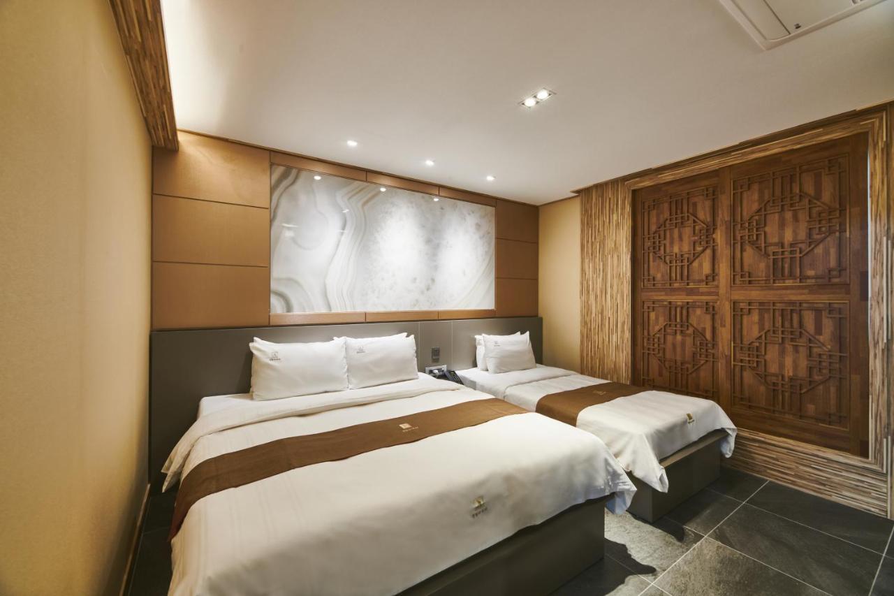 Aura Hotel Ansan Ngoại thất bức ảnh